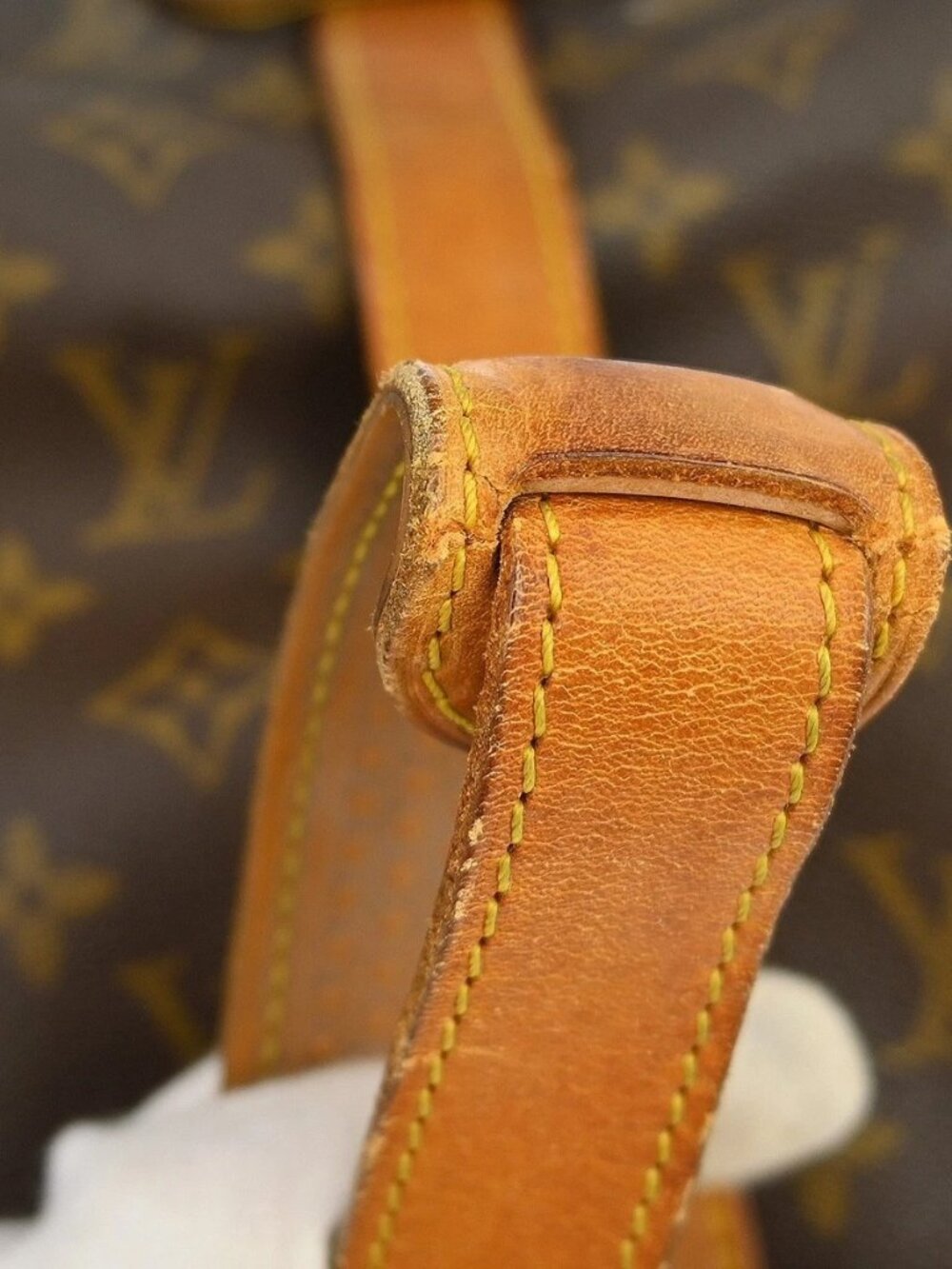 LOUIS VUITTON SAUMUR 35 SHOULDER BAG MONOGRAM - Picture 12 of 16
